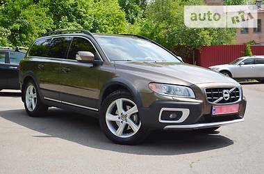 Универсал Volvo XC70 2011 в Киеве