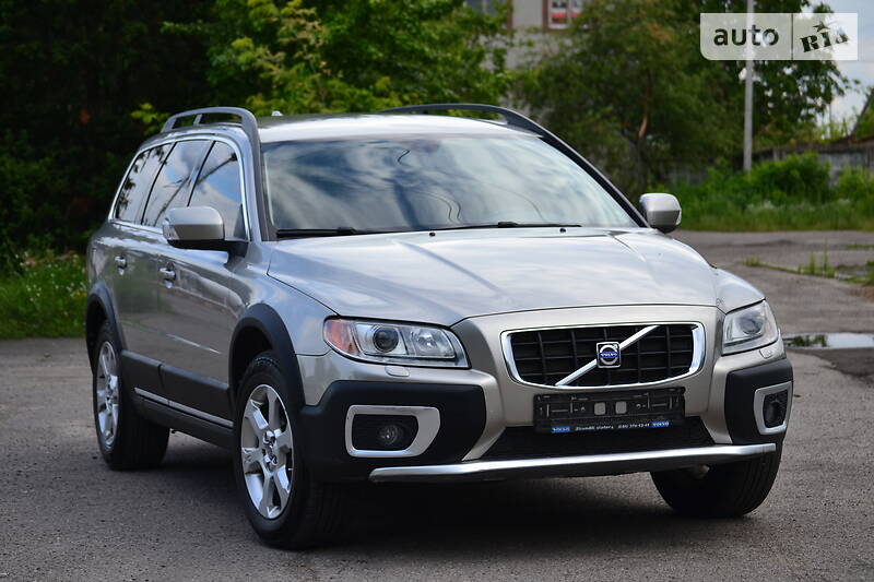 Позашляховик / Кросовер Volvo XC70 2008 в Луцьку
