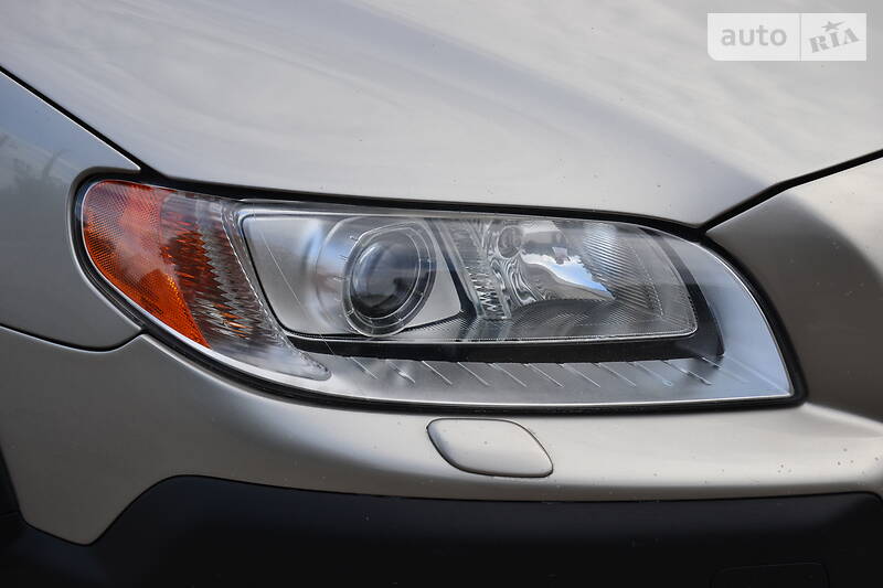 Позашляховик / Кросовер Volvo XC70 2008 в Луцьку