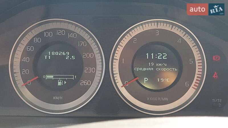 Внедорожник / Кроссовер Volvo XC70 2012 в Львове