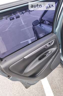 Универсал Volvo XC70 2004 в 