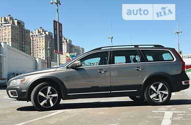 Универсал Volvo XC70 2008 в Киеве