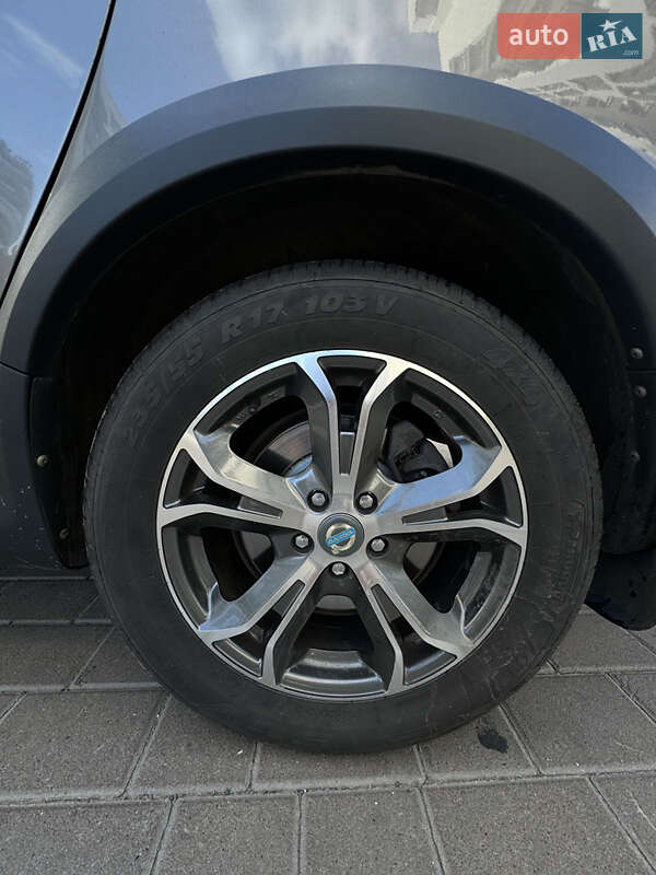Универсал Volvo XC70 2008 в Луцке