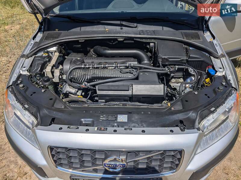Универсал Volvo XC70 2015 в Житомире