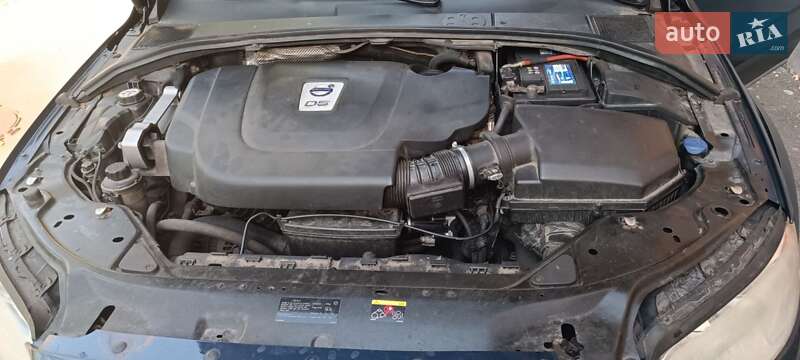 Универсал Volvo XC70 2010 в Киеве