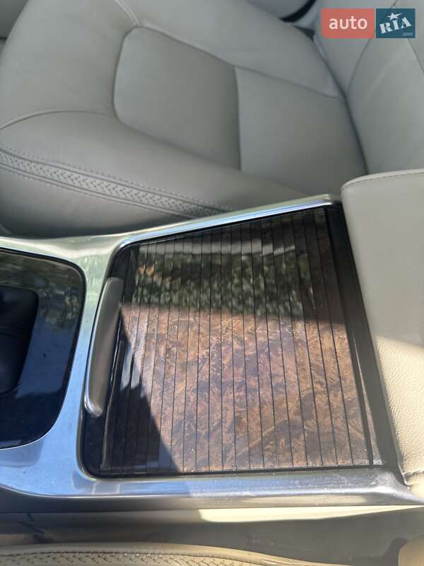 Універсал Volvo XC70 2015 в Дніпрі