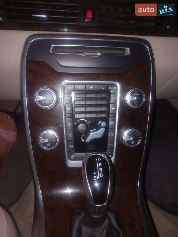 Універсал Volvo XC70 2015 в Дніпрі