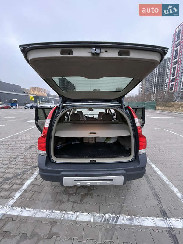 Универсал Volvo XC70 2006 в Киеве