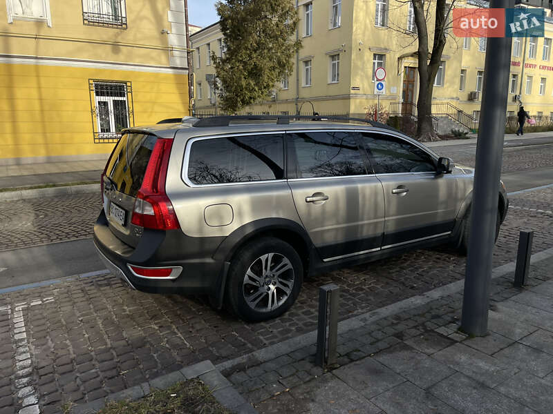 Volvo XC70 2012