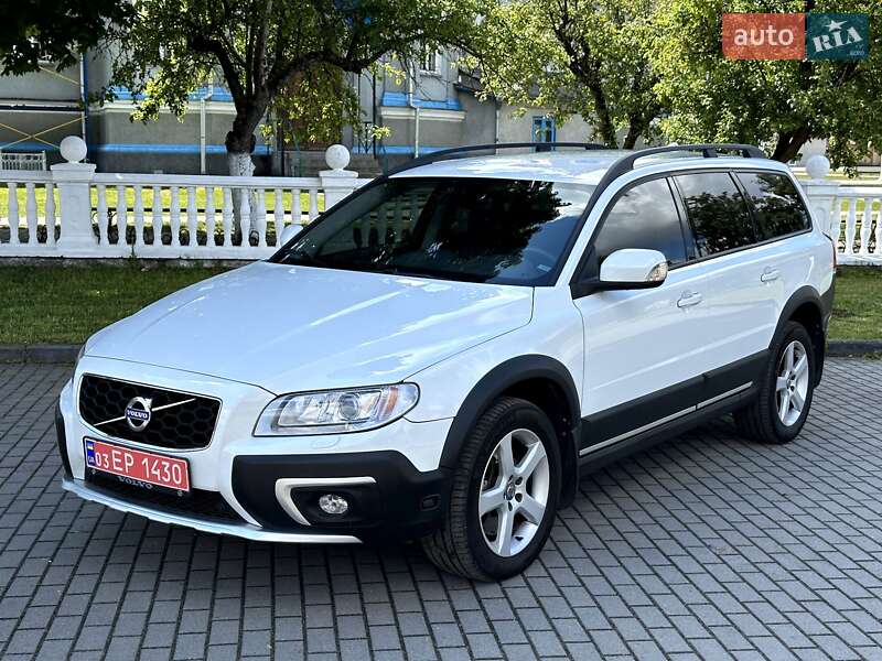 Универсал Volvo XC70 2016 в Радивилове