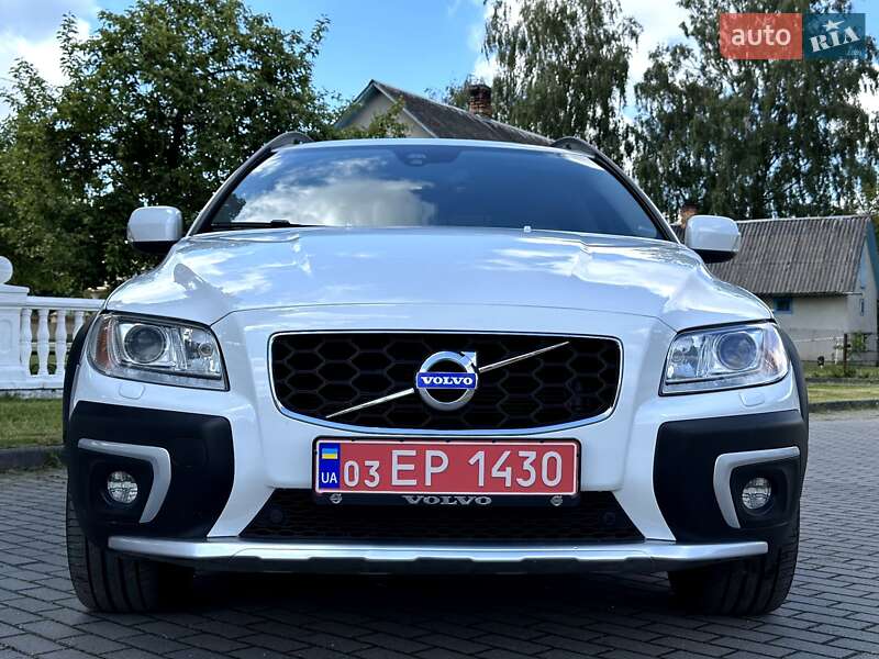 Универсал Volvo XC70 2016 в Радивилове