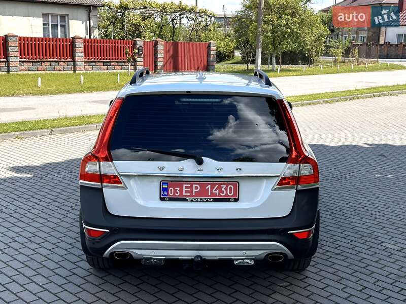 Универсал Volvo XC70 2016 в Радивилове