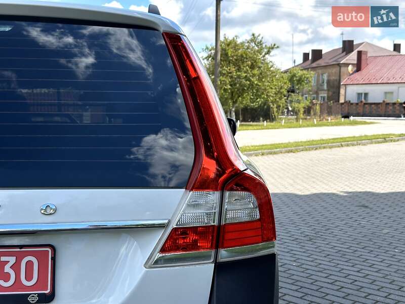 Универсал Volvo XC70 2016 в Радивилове