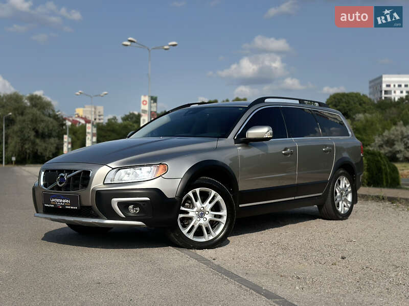 Volvo XC70 2015