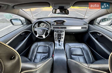 Универсал Volvo XC70 2011 в 