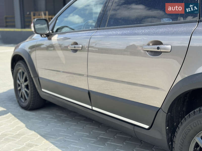 Универсал Volvo XC70 2010 в Житомире