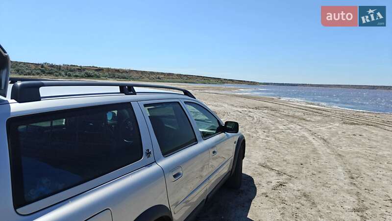 Универсал Volvo XC70 2004 в 