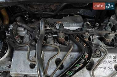 Универсал Volvo XC70 2004 в 