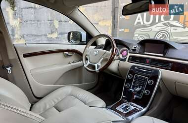 Универсал Volvo XC70 2011 в 