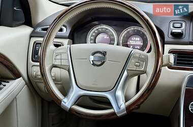 Универсал Volvo XC70 2011 в 