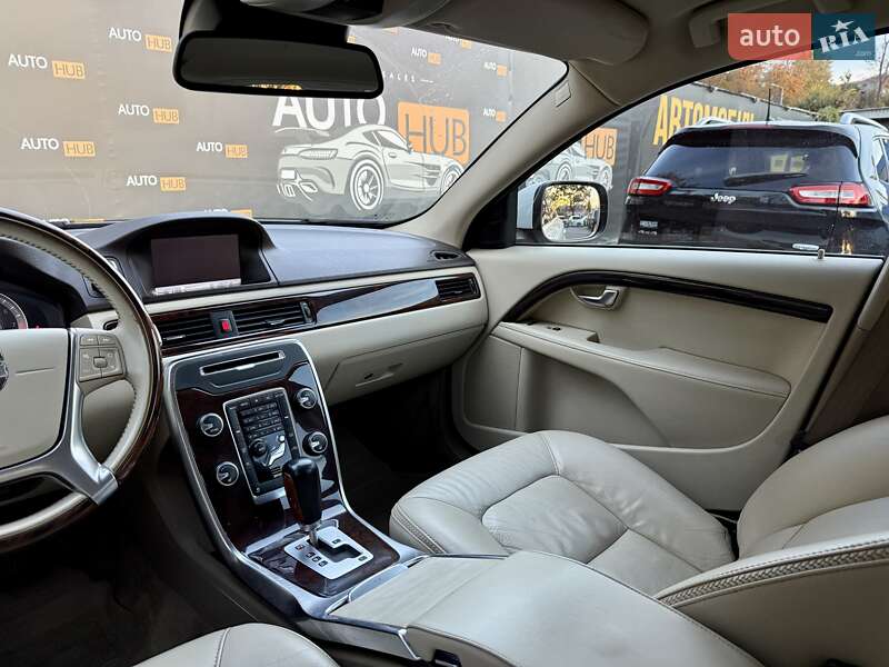 Универсал Volvo XC70 2011 в Харькове