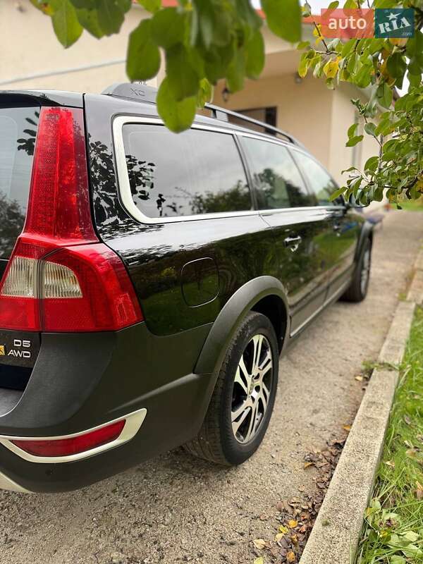 Универсал Volvo XC70 2008 в Киеве