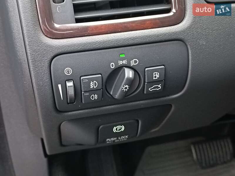 Универсал Volvo XC70 2012 в Харькове