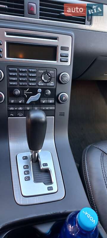 Универсал Volvo XC70 2008 в Киеве
