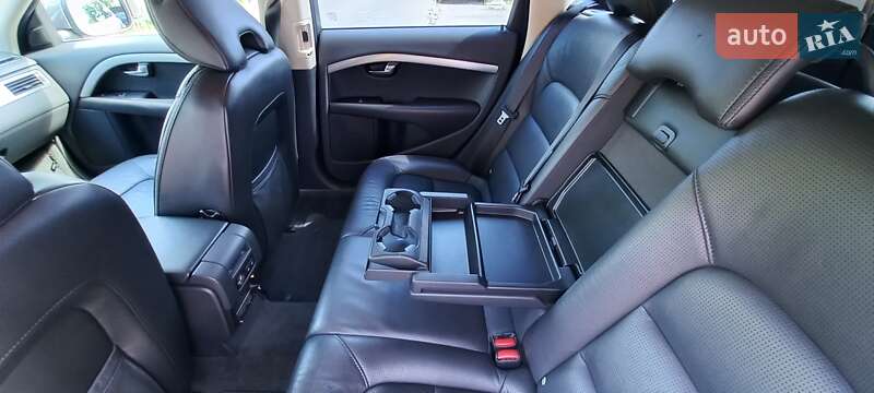 Универсал Volvo XC70 2008 в Киеве