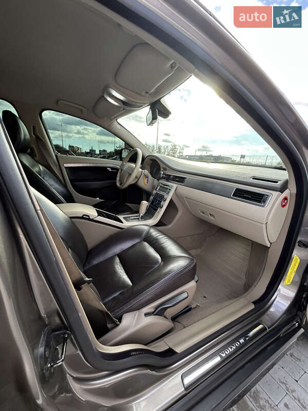 Универсал Volvo XC70 2007 в Борисполе фото 16 Универсал Volvo XC70 2007 в Борисполе