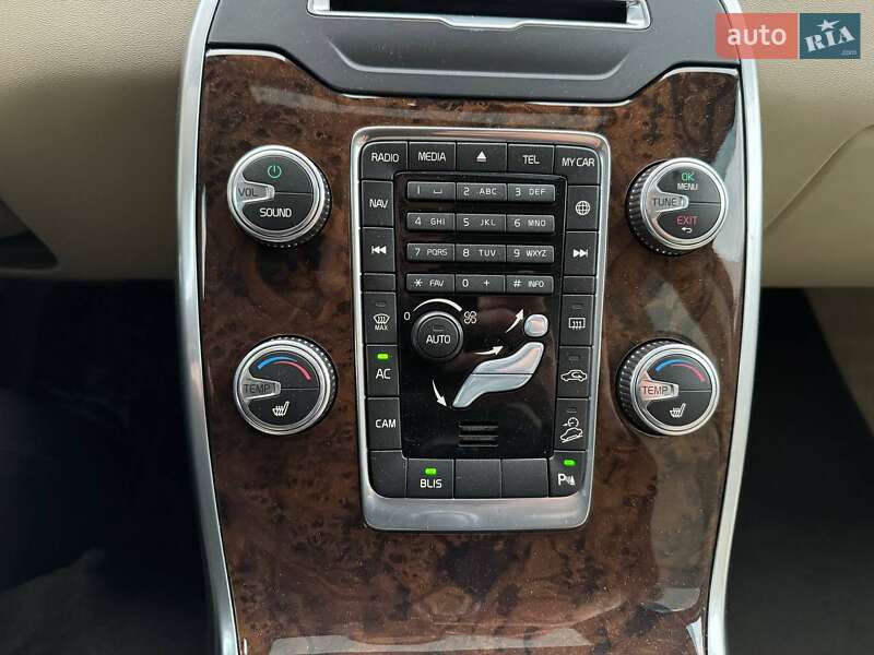 Універсал Volvo XC70 2014 в Києві фото 22 Універсал Volvo XC70 2014 в Києві