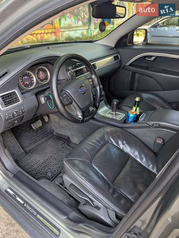 Универсал Volvo XC70 2010 в Львове фото 9 Универсал Volvo XC70 2010 в Львове