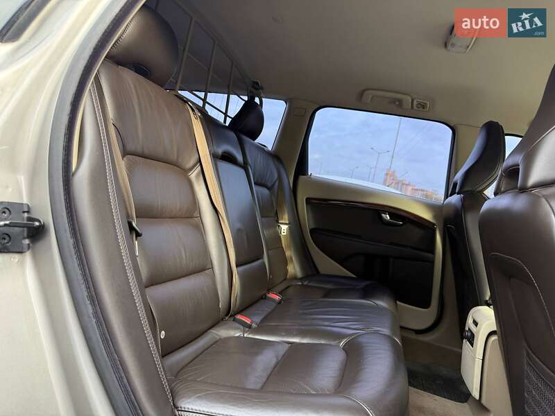 Універсал Volvo XC70 2008 в Києві