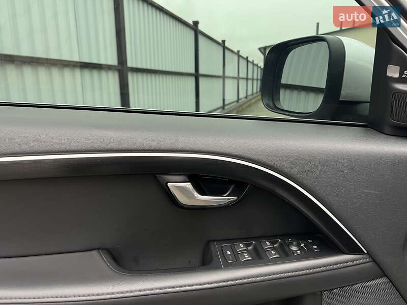 Універсал Volvo XC70 2013 в Луцьку