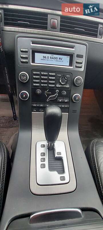 Універсал Volvo XC70 2008 в Києві