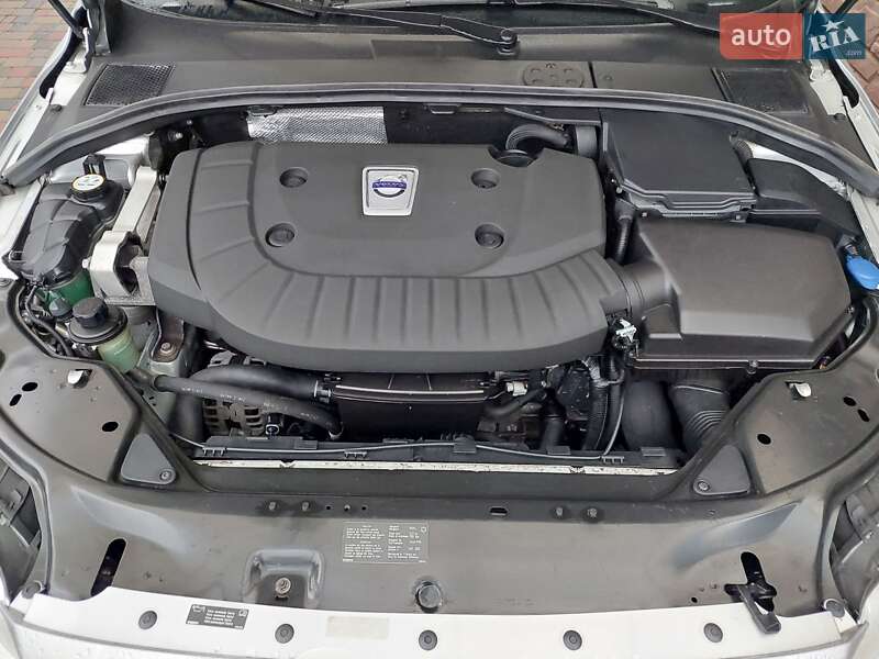 Универсал Volvo XC70 2013 в Луцке фото 55 Универсал Volvo XC70 2013 в Луцке