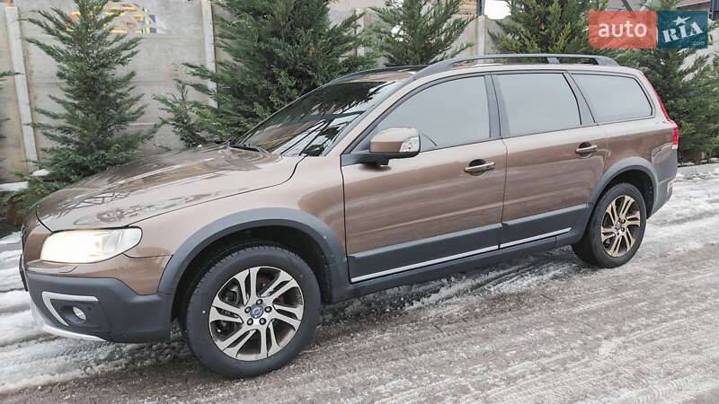 Универсал Volvo XC70 2015 в Могилев-Подольске фото 11 Универсал Volvo XC70 2015 в Могилев-Подольске