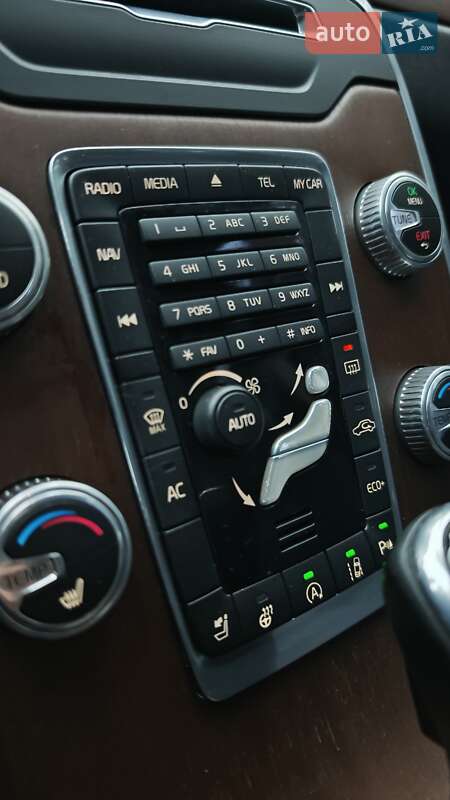 Универсал Volvo XC70 2015 в Могилев-Подольске фото 21 Универсал Volvo XC70 2015 в Могилев-Подольске