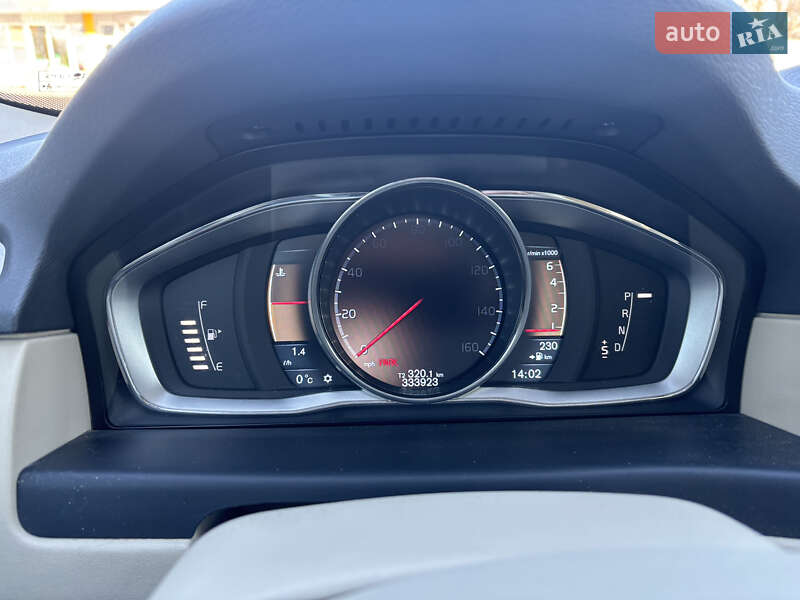 Универсал Volvo XC70 2013 в Обухове