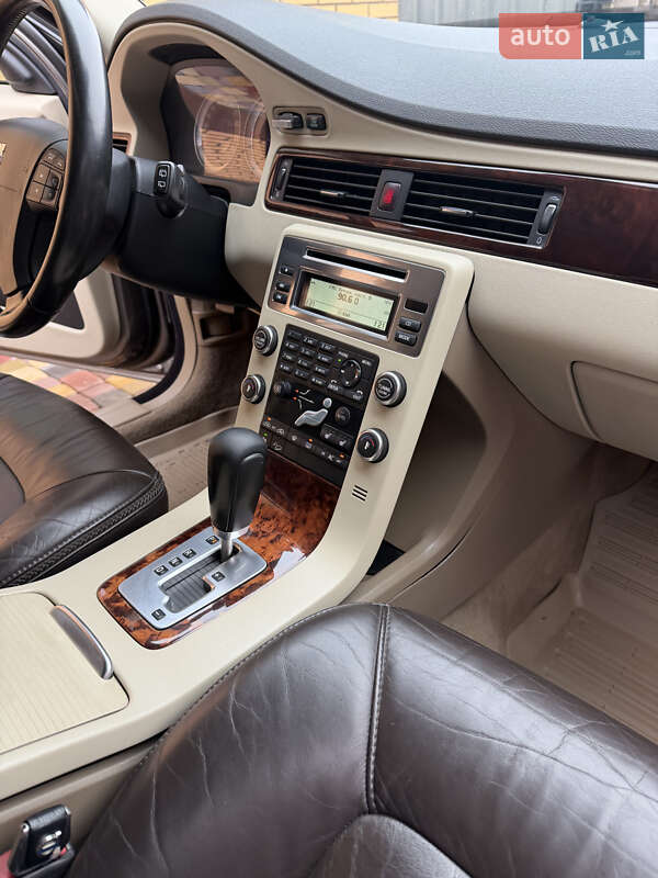 Універсал Volvo XC70 2008 в Володимирі