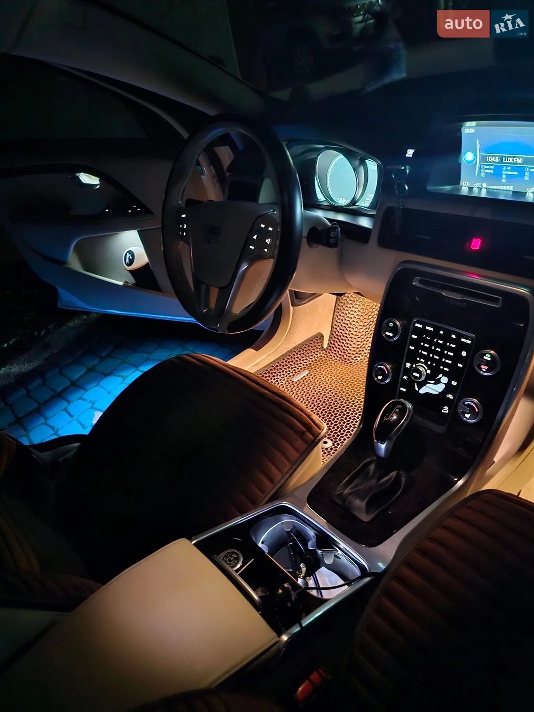 2016 Volvo XC70 - мініатюра 22