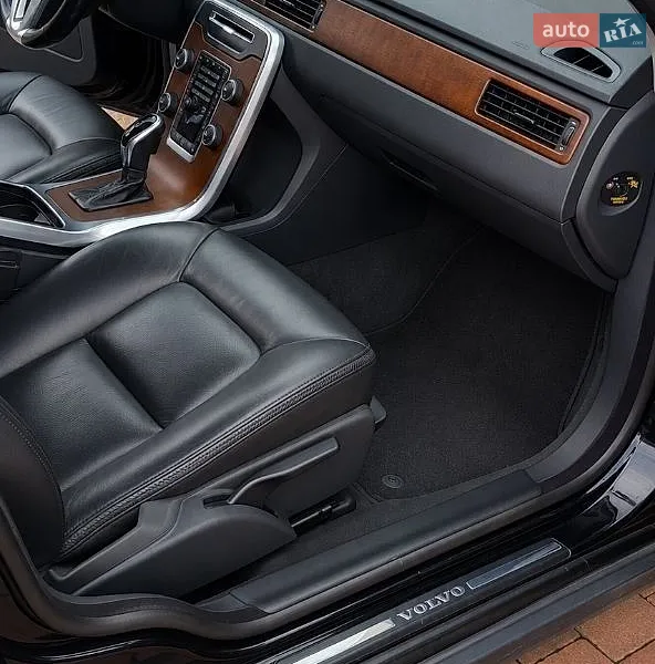 Volvo XC70