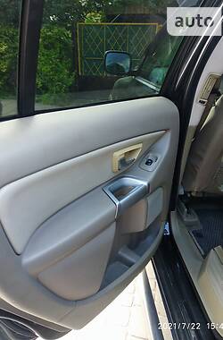 Внедорожник / Кроссовер Volvo XC90 2003 в 