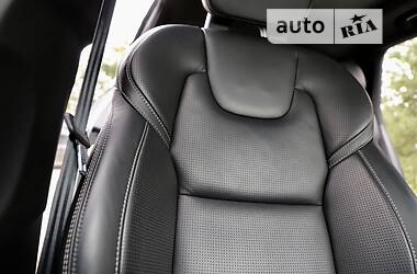 Внедорожник / Кроссовер Volvo XC90 2019 в 