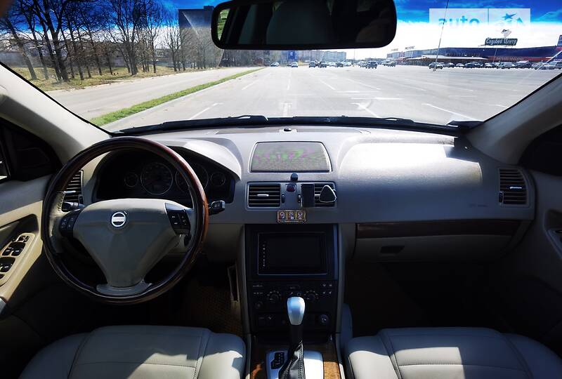 Седан Volvo XC90 2003 в Киеве