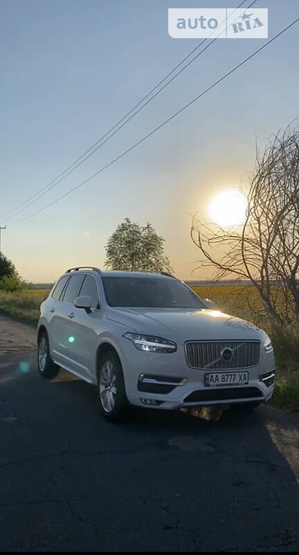 Volvo XC90 T6