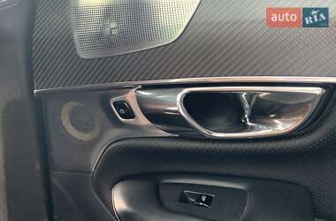 Позашляховик / Кросовер Volvo XC90 2016 в Львові