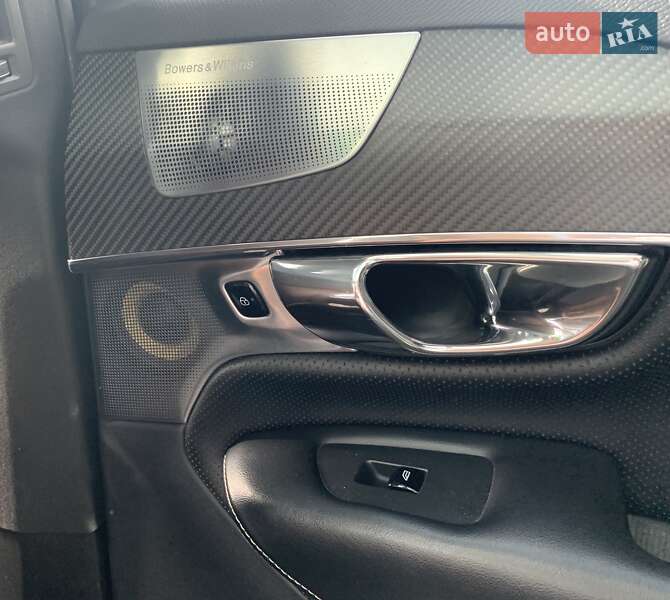 Внедорожник / Кроссовер Volvo XC90 2016 в Львове