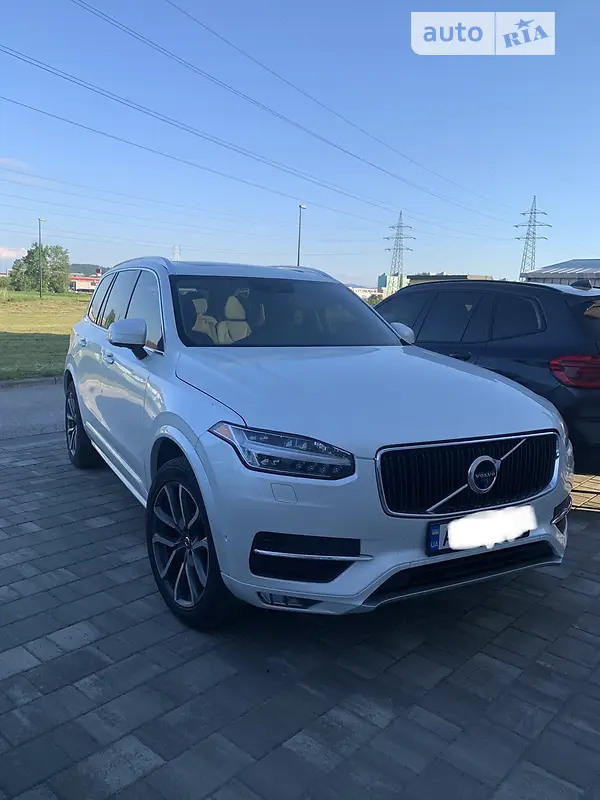Volvo XC90 2019