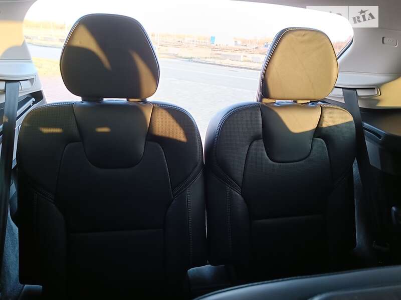 Внедорожник / Кроссовер Volvo XC90 2016 в Львове